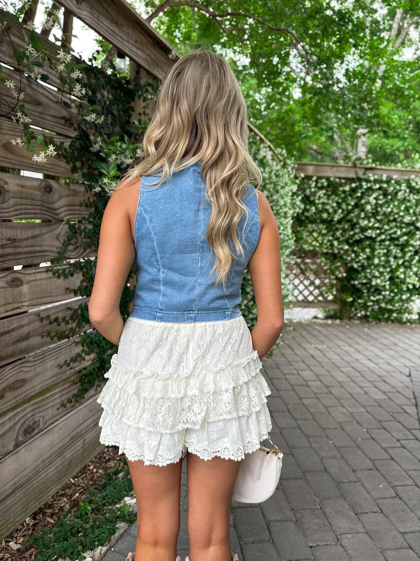 Cream Cloud Lace Skort