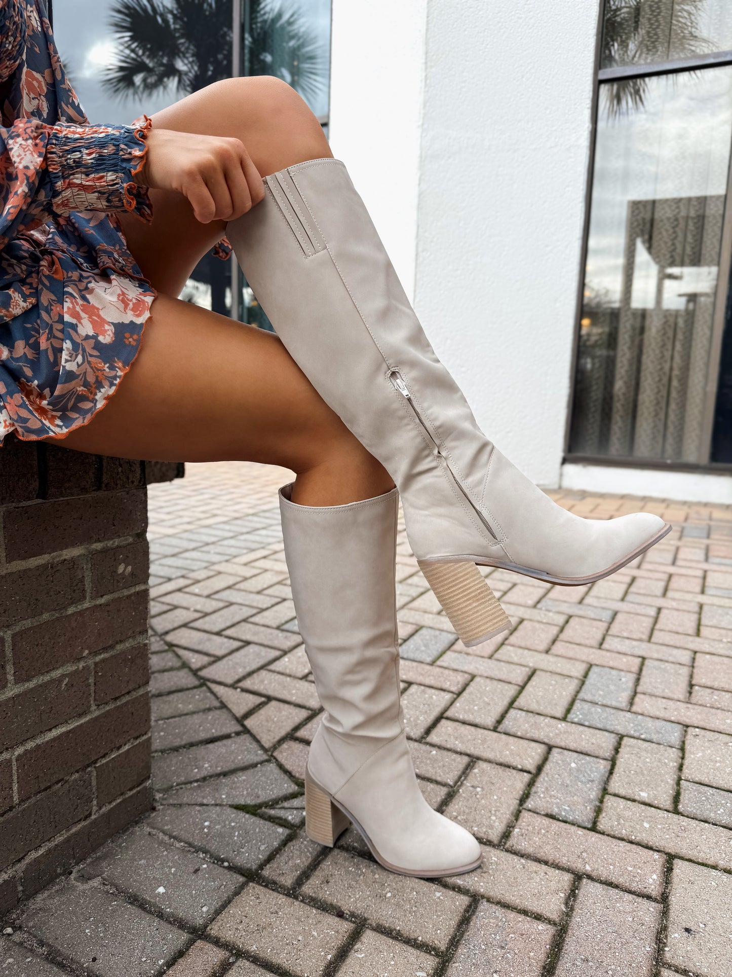 The Shiloh Boots: Light Grey