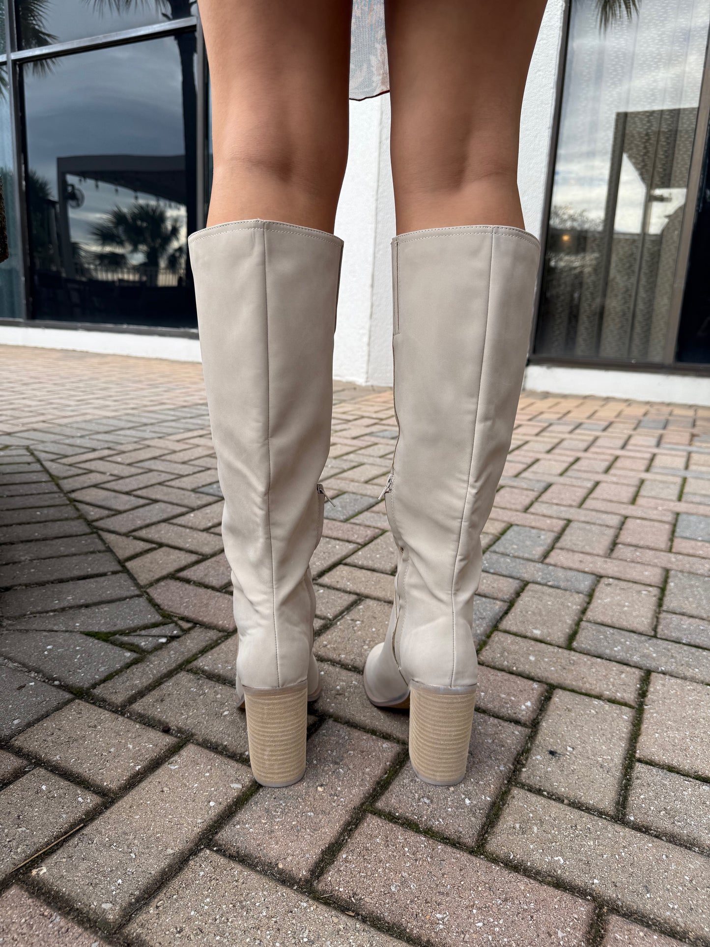 The Shiloh Boots: Light Grey
