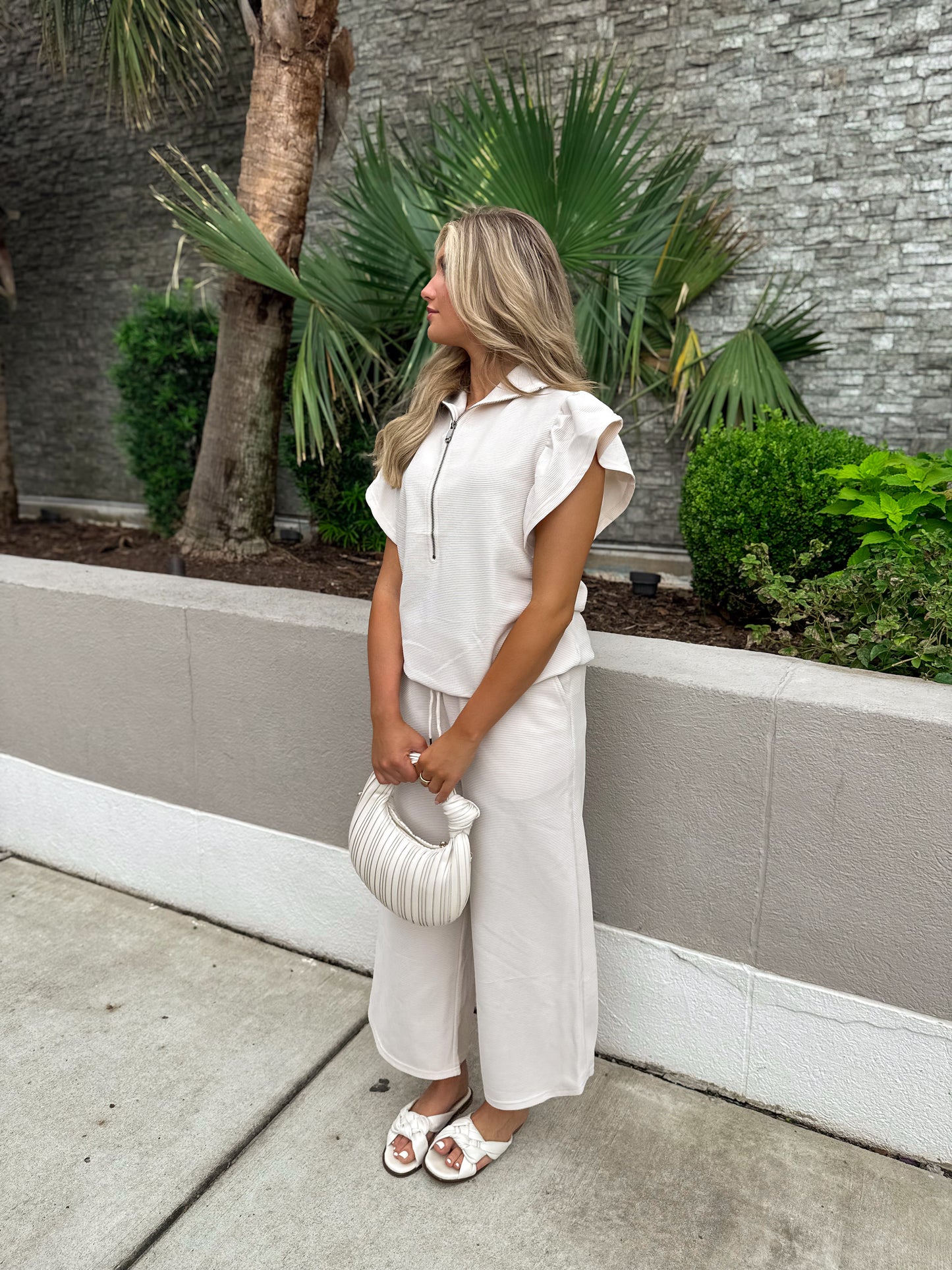 September Lounge Set